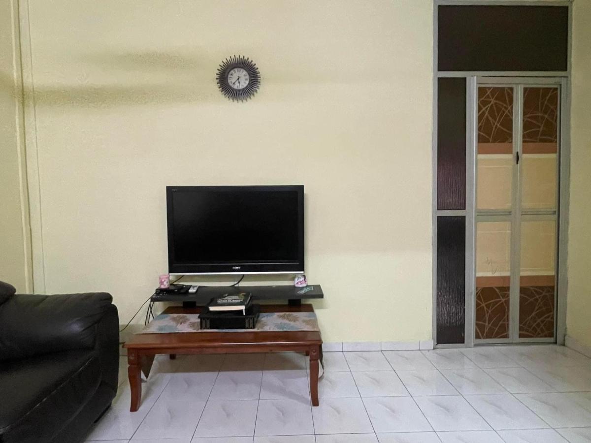 Homestaymuslim Di Teluk Intan Exterior foto