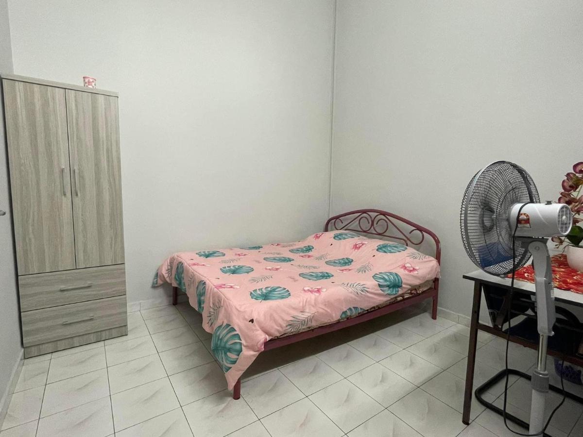 Homestaymuslim Di Teluk Intan Exterior foto